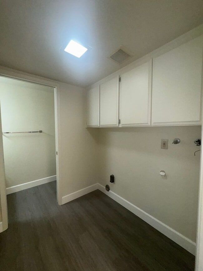 Photo - Close to UCDMC!