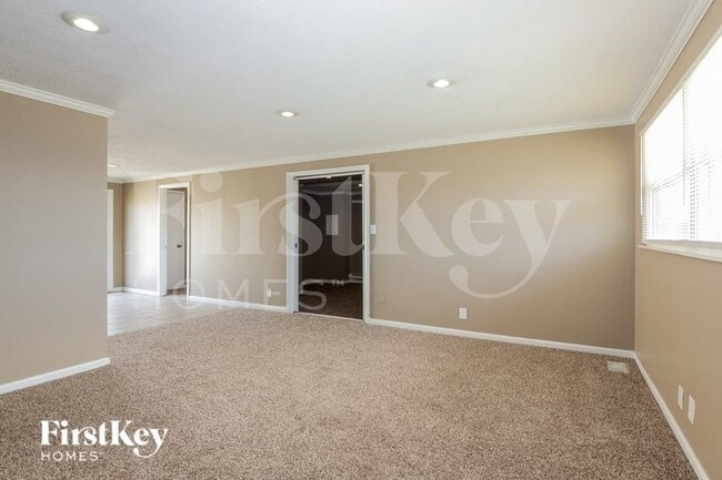 Photo - 9404 Granville Pl