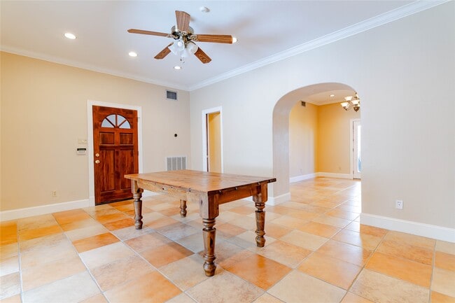 Photo - 3015 Caroline St Unit D