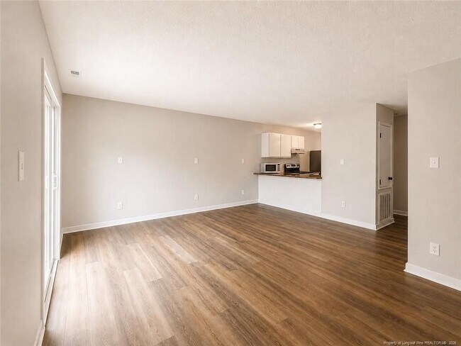 Photo - 1422 Tangora Ln