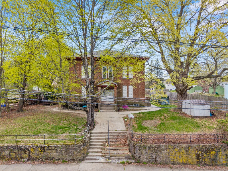 Photo - 139 Boswell Ave