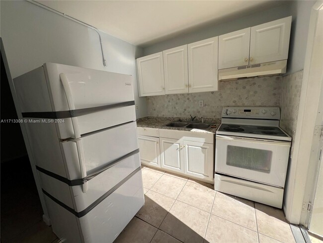 Photo - 1115 21st St Apartment Unit 1