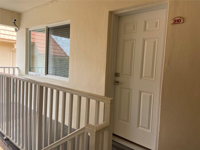 Photo - 1014 Salzedo St Condo Unit 310