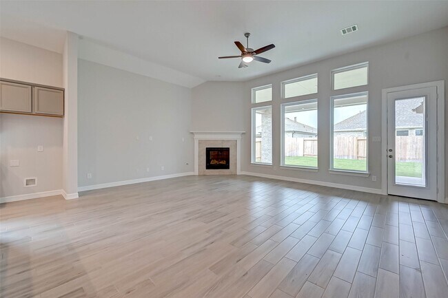 Photo - 2211 Flamenco St