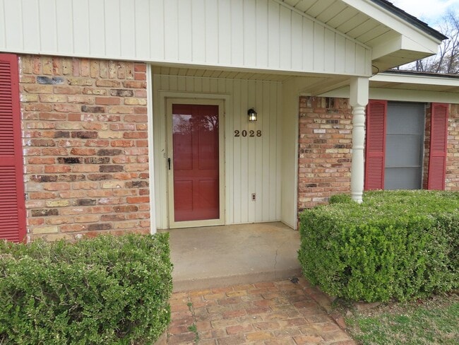 Photo - Beautiful 3 Bedroom, 2 Bath Home w/Storage Building!