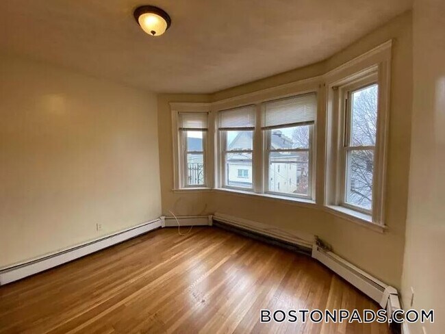 Photo - 44 Estes St Unit 8