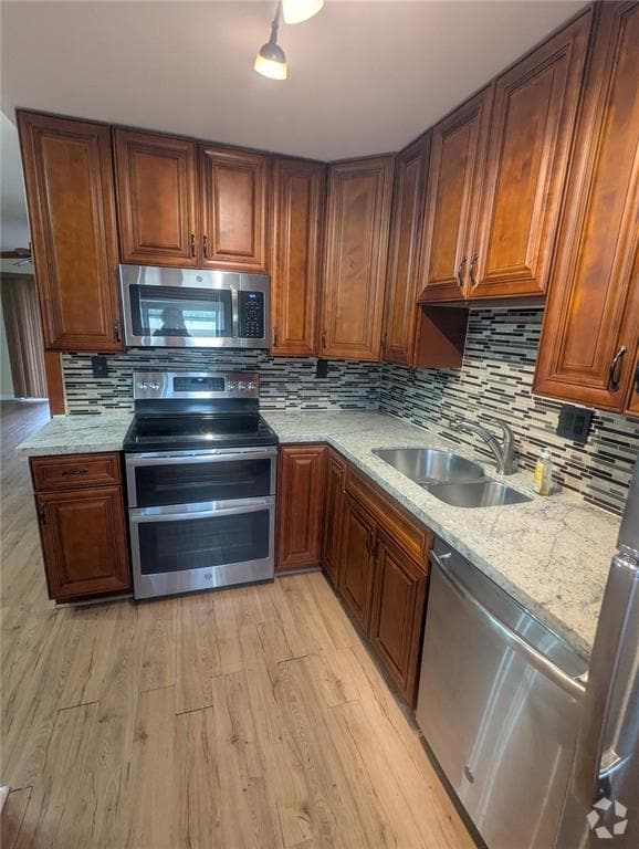 Building Photo - 703 Gardens Dr Rental