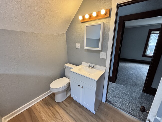 Photo - 934 Green Ave SW