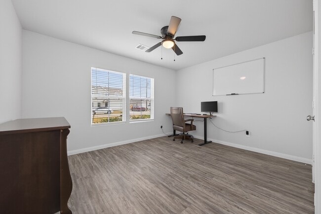 Photo - 72 County Road 51028