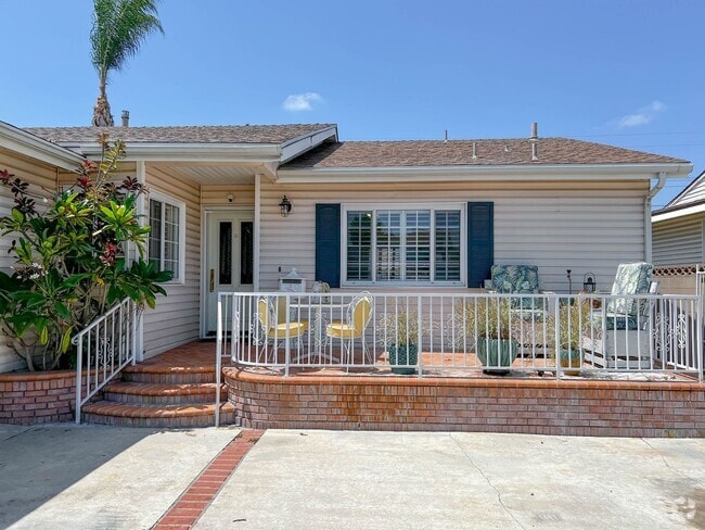 Building Photo - 4 Bedroom 2 Bath House for Rent In Whittier