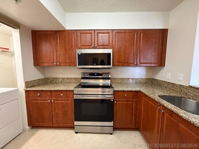 Photo - 519 E Sheridan St Unit 3072