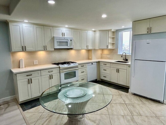 Photo - Colony Surf fully furnished and newly remodelled oceanfront "end unit" with parking + washer/drye...