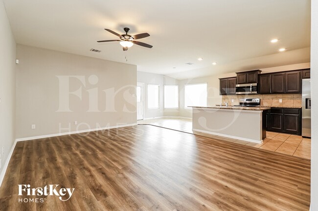 Photo - 721 Watson Wy