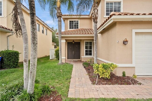 Photo - 2736 SW Butterfly Ln