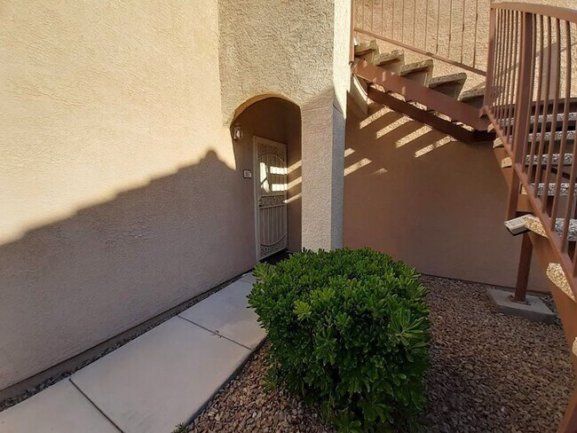 Photo - 2 BED/ 2 BATH CONDO LOCATED IN THE SOUTHWEST!