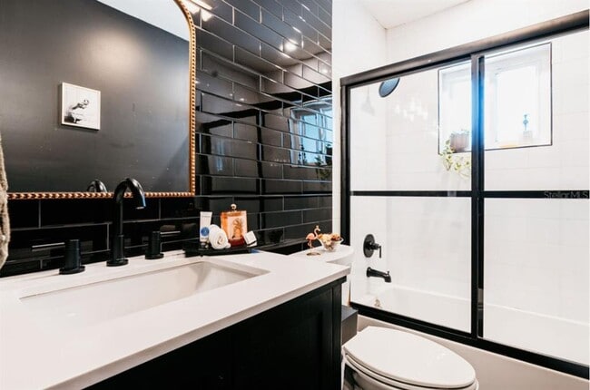 Photo - 3229 W Fielder St