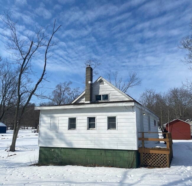 Property Exterior - 90 Lewis St