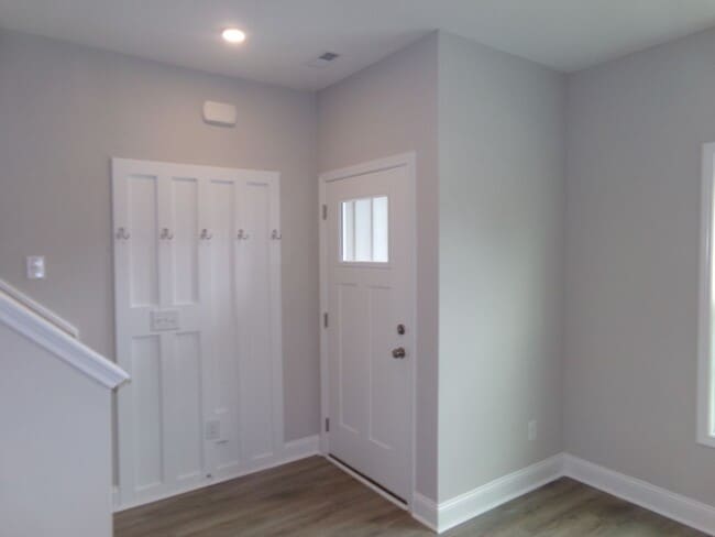 199 Loren Rd