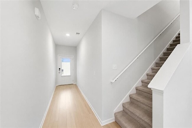 Photo - 4526 Fillmore Trl SW
