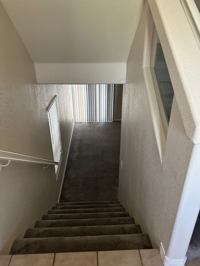 Photo - AVAILABLE NOW! Outstanding 3 Story Home!