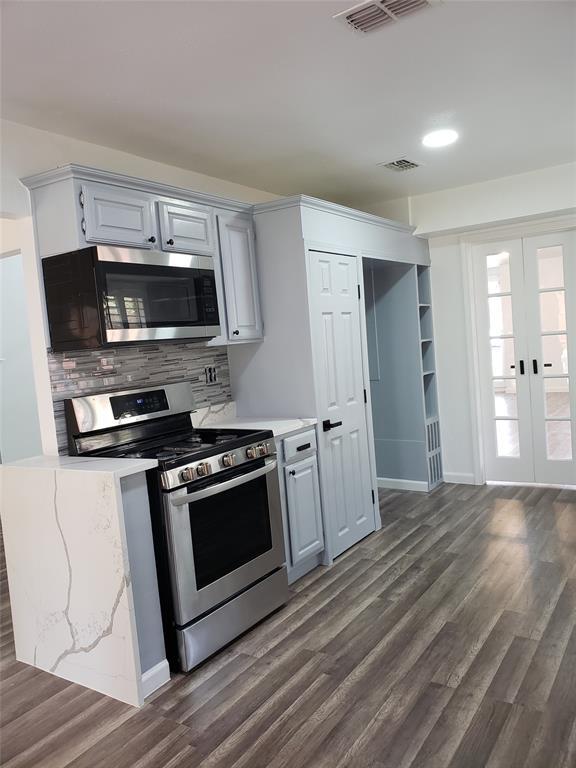 Photo - 703 Meadow Creek Dr