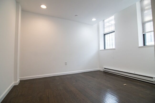 Photo - Modern Studio Apartment in Fenway