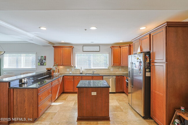 Photo - 120 Bay St Unit 103