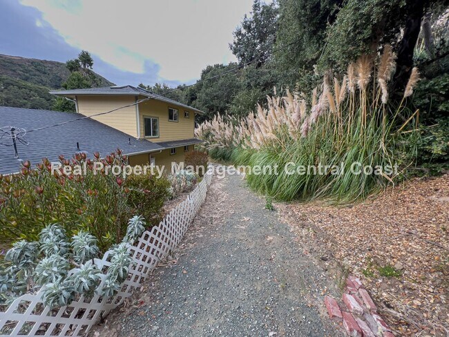 Photo - AVAILABLE NOW - Beautiful Furnished Los Os...