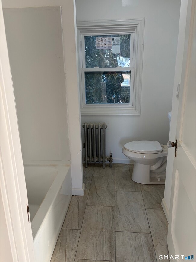 Photo - 344 Colman St