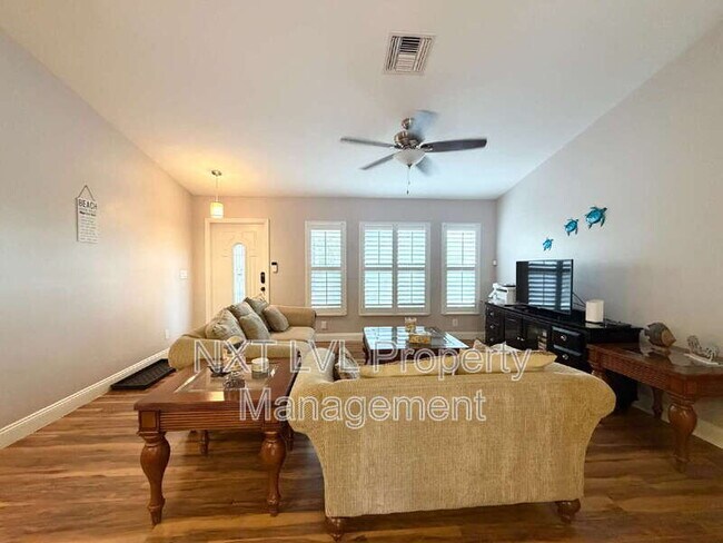 Photo - 506 SE 21st St