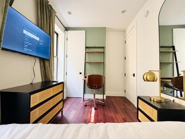 Photo - Furnished room/NOT APARTMENT Unit 1F