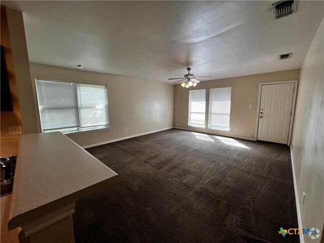 Building Photo - 1223 Clyde St Rental