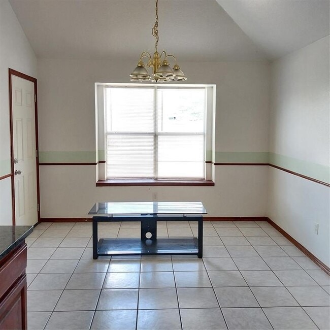 Photo - 16220 Sugar Loaf Dr