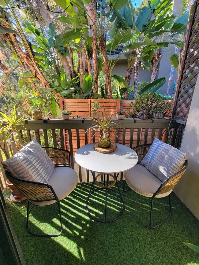 Photo - 943 Torrance St Unit 2