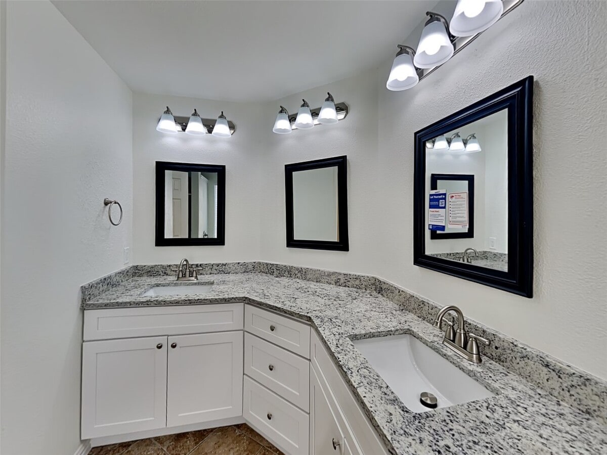 Photo - 26949 Carriage Manor Ln