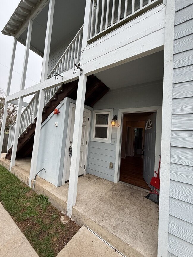 Photo - 430 Schmidt Rd Unit A-2