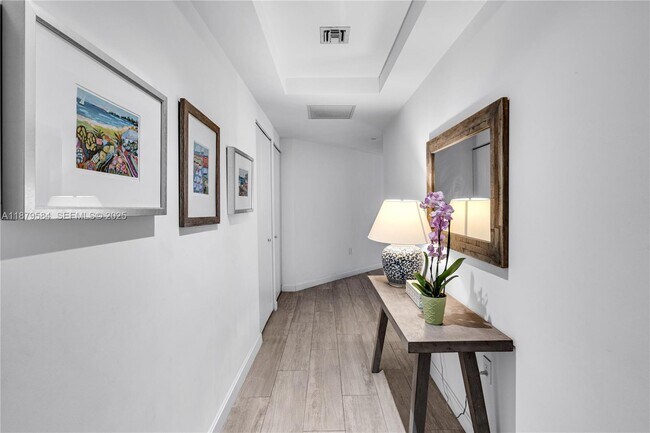 Photo - 45 SW 9th St Unit 1001