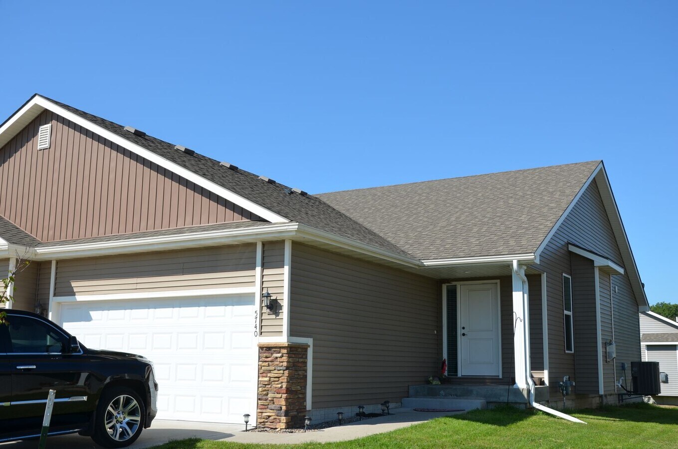 3 Bedroom 3 Bath Ranch in Johnston Townhome Townhome Rental in