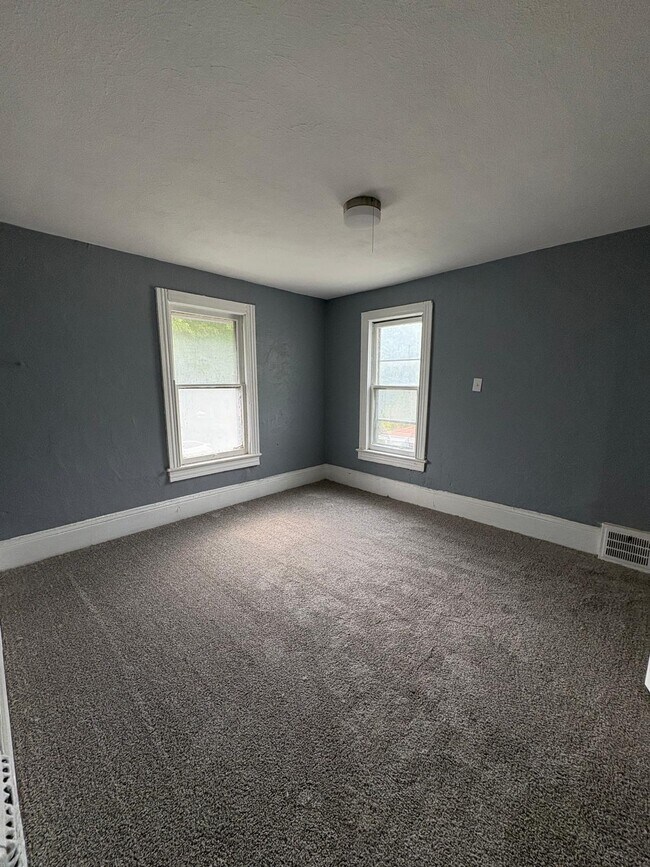Photo - 1425 E 81 St ,Cleveland, OH 44103 Unit 2