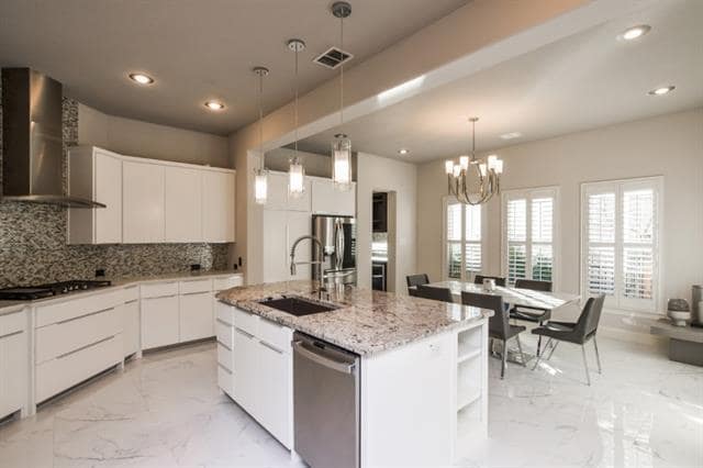 Photo - 3736 Greenbrier Dr