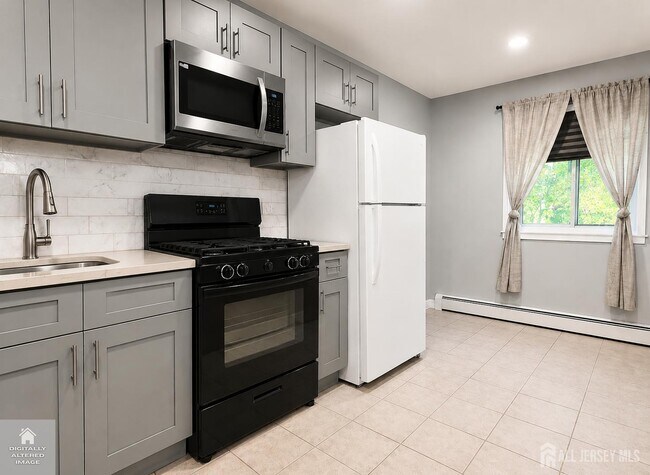 Photo - 16 Lake Ave Unit 2B