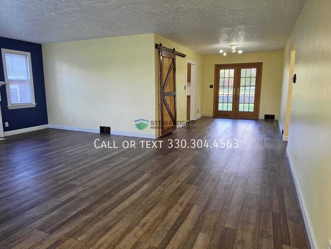 Photo - 1040 Stuart St NW