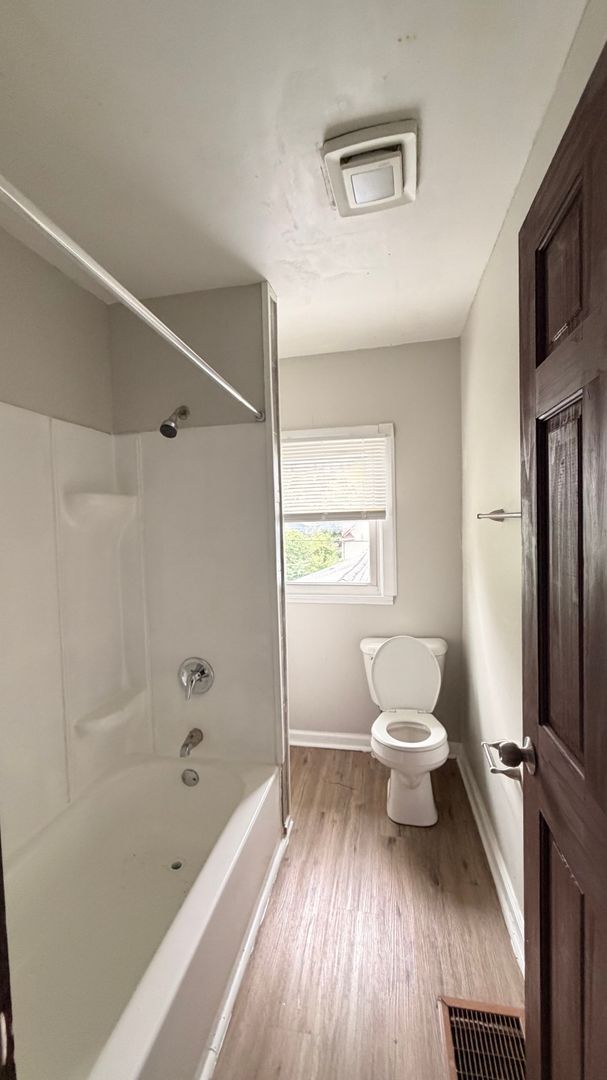 810 N Dearborn St Unit 812 N Dearborn St