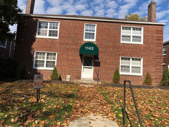 Photo - 1143 S Cassingham Rd Apartamentos Unidad B