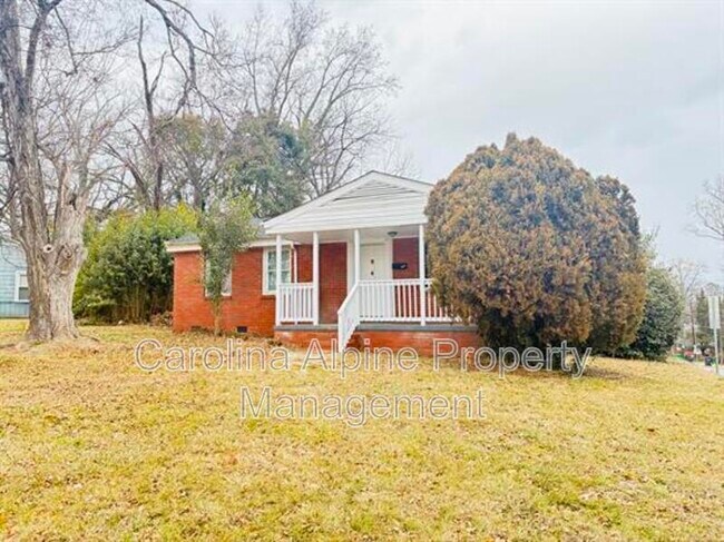 Building Photo - 1500 Hateras Ave