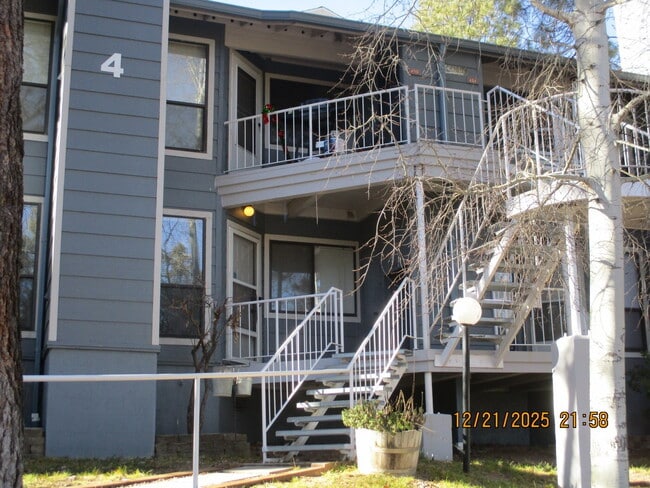 Building Photo - 2700 S White Mountain Rd Unit 403