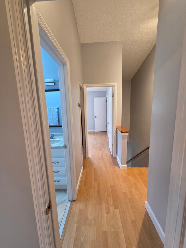 Photo - 1862 Foxhall Cir