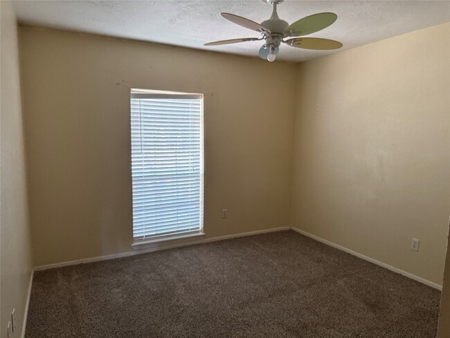 Building Photo - 8426 Avington Rd