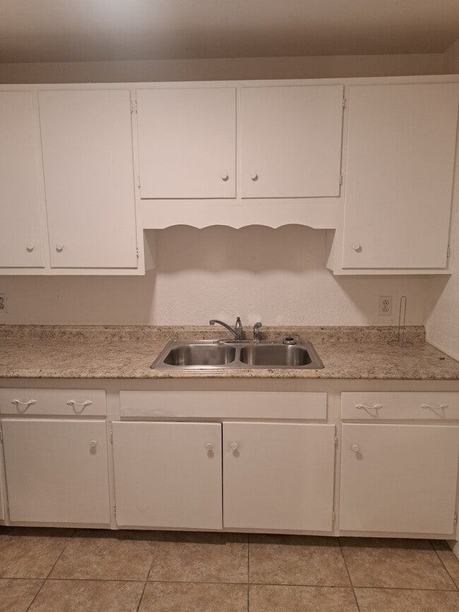 Photo - 4926 David Ave