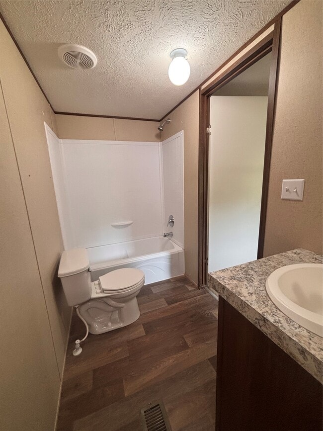 Photo - 10 S Walnut Lake Dr